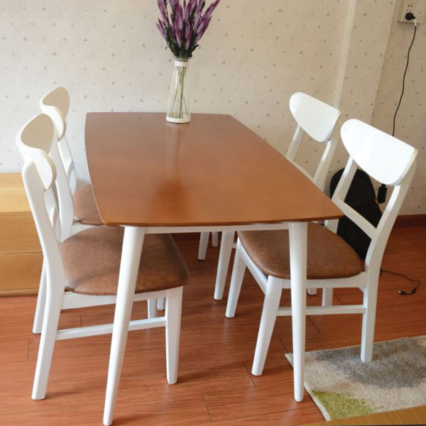 Thiết kế ghế trắng mặt bàn nâu